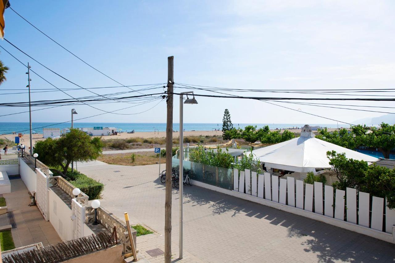 Apartamentos Marplana Castelldefels Exterior photo
