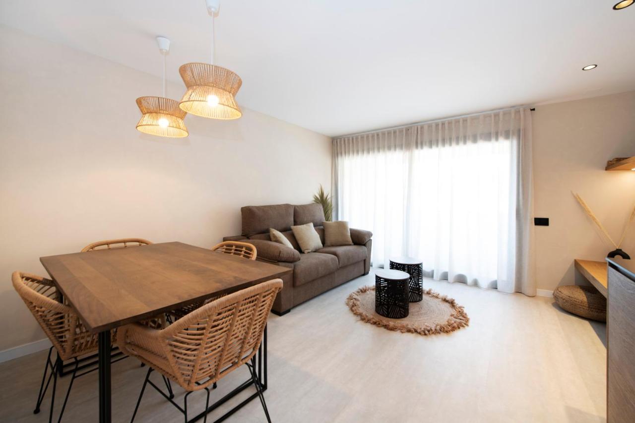 Apartamentos Marplana Castelldefels Exterior photo