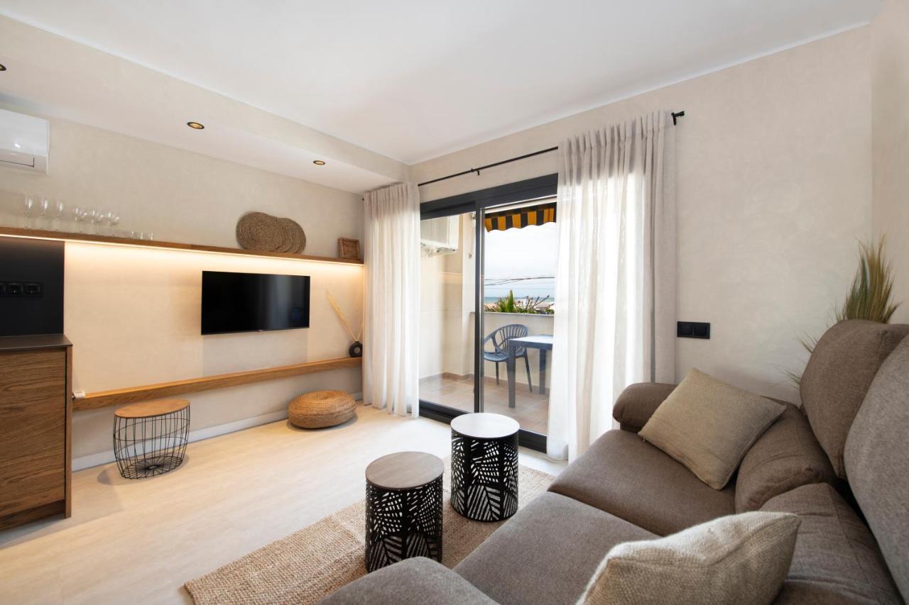Apartamentos Marplana Castelldefels Exterior photo