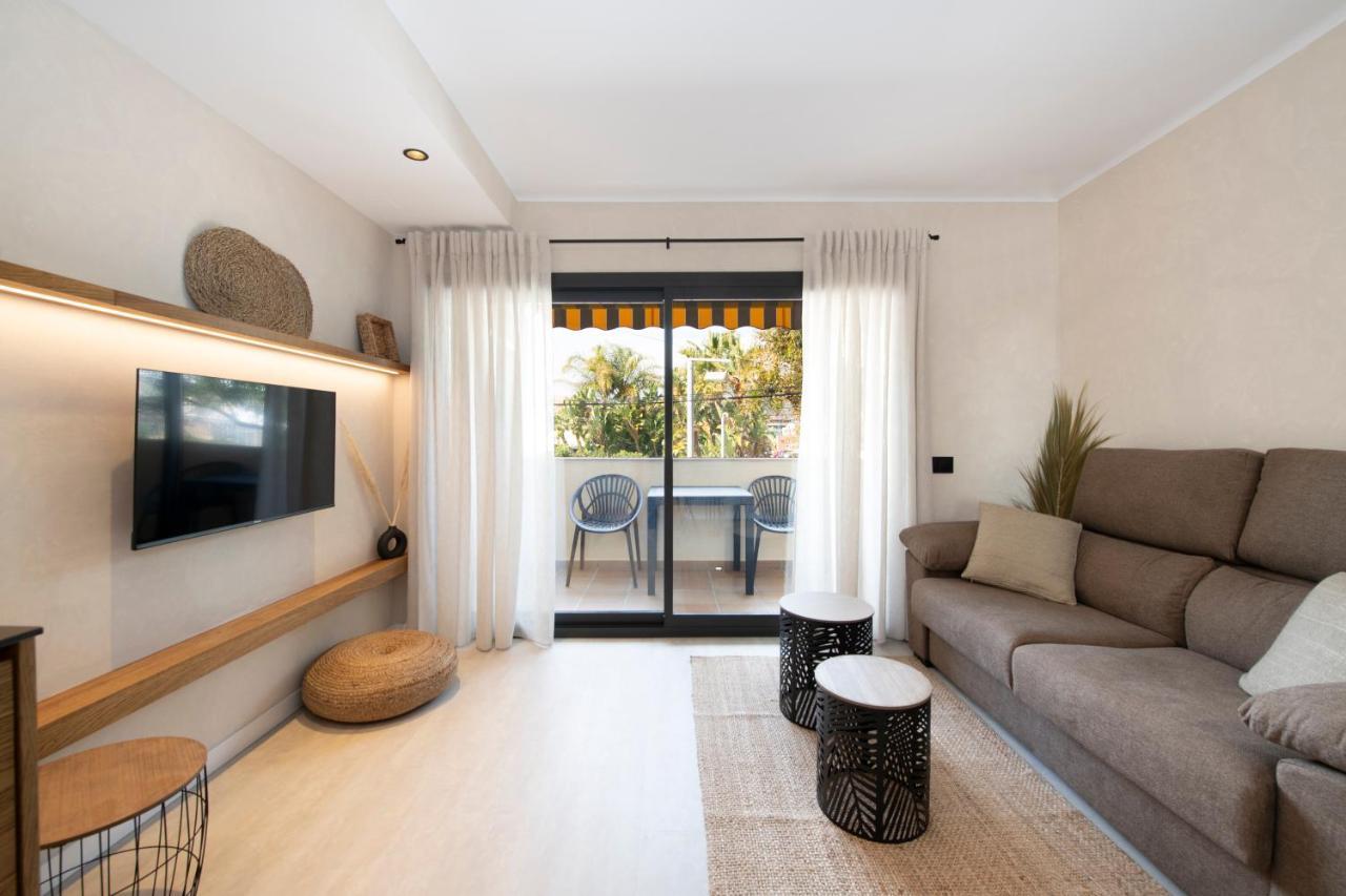 Apartamentos Marplana Castelldefels Exterior photo